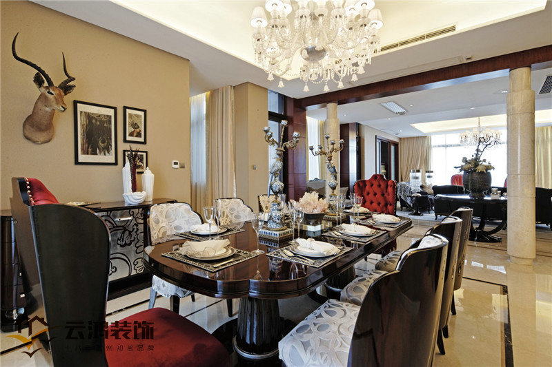 鉑金灣-藍調(diào)的優(yōu)雅--182平